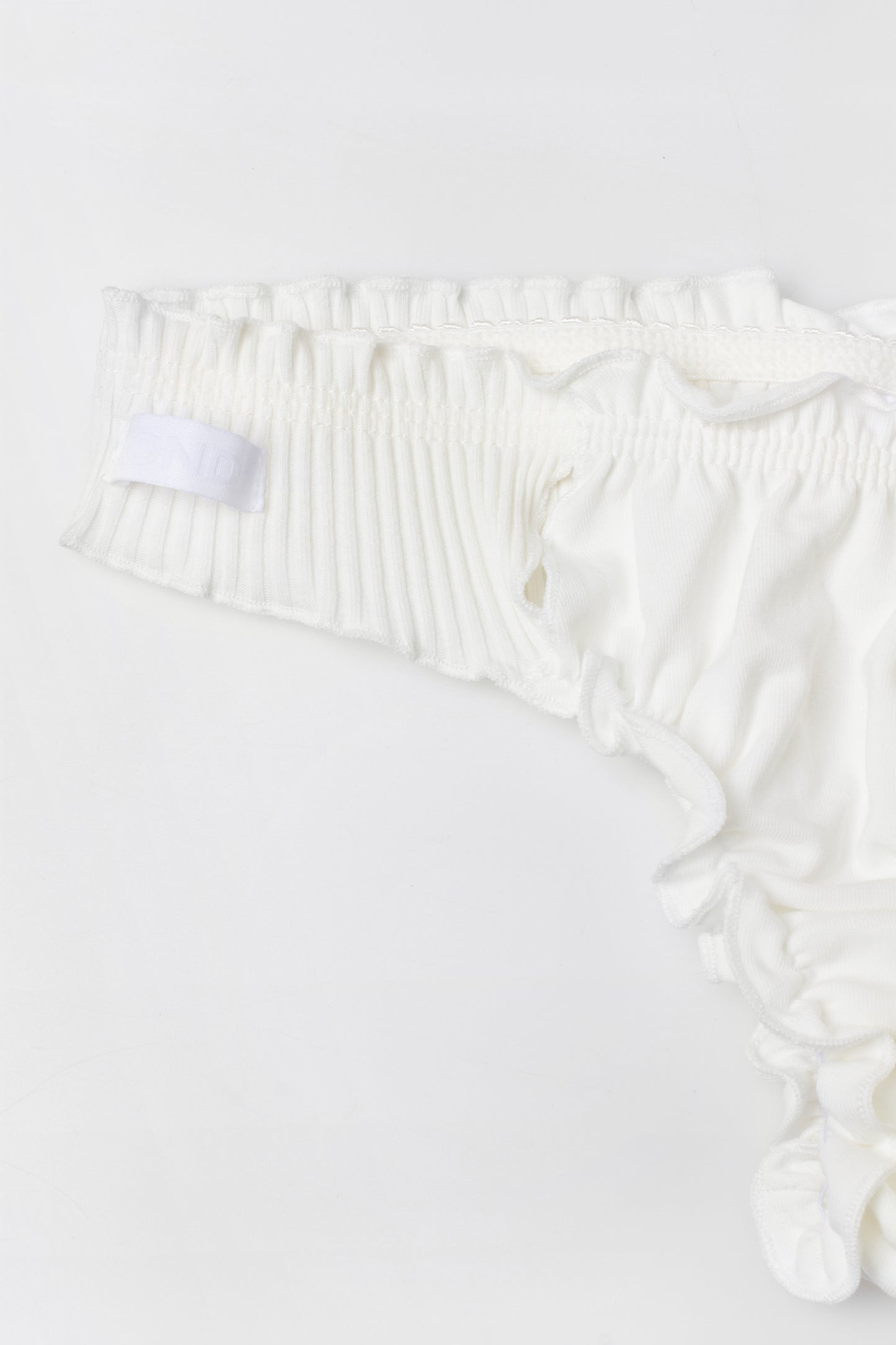 Танга Хвилясті Білі