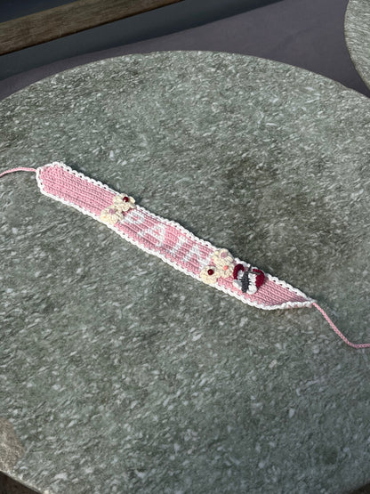 Knitted Necklace Pain