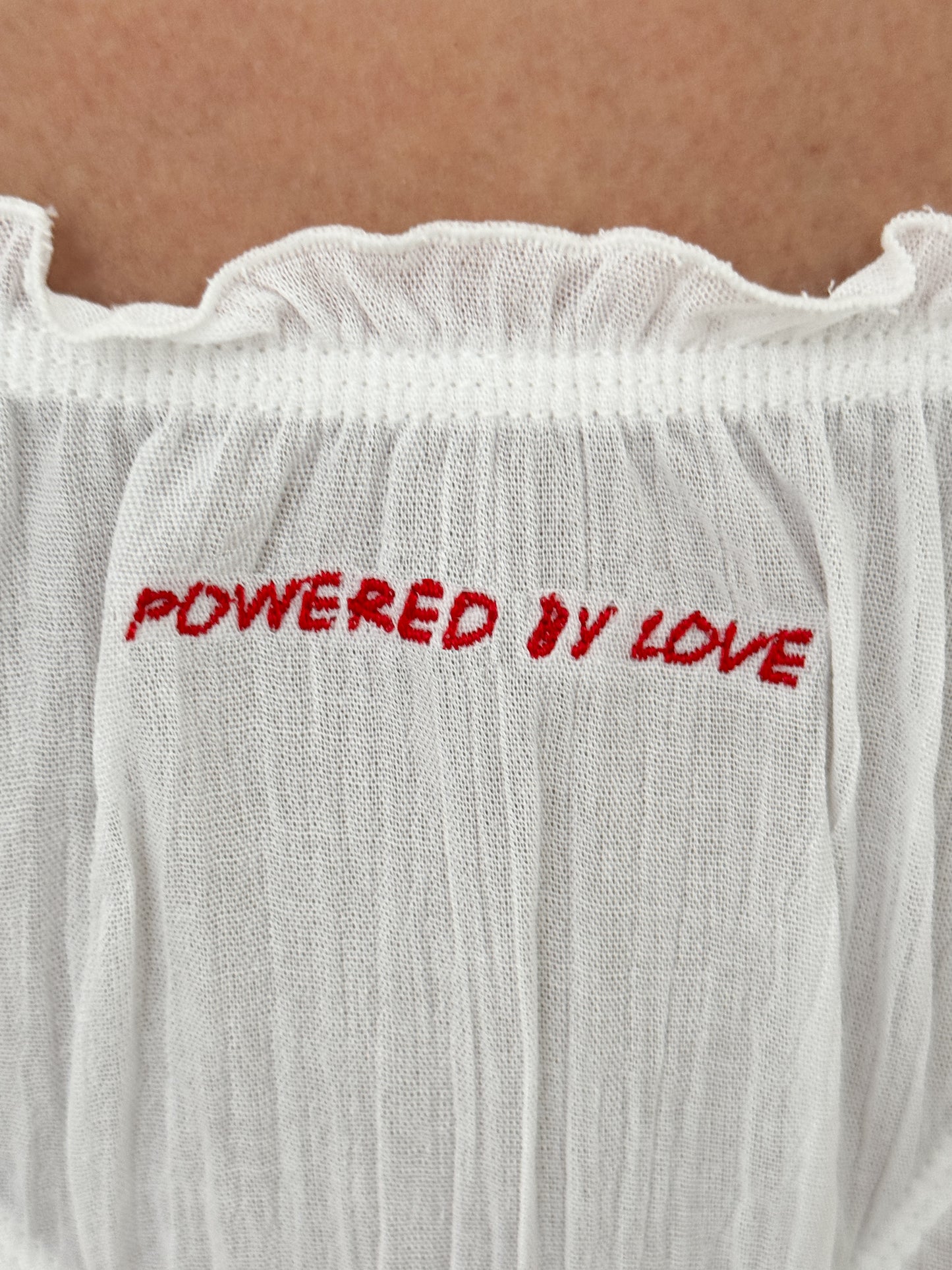 Танга 'Powered by Love'